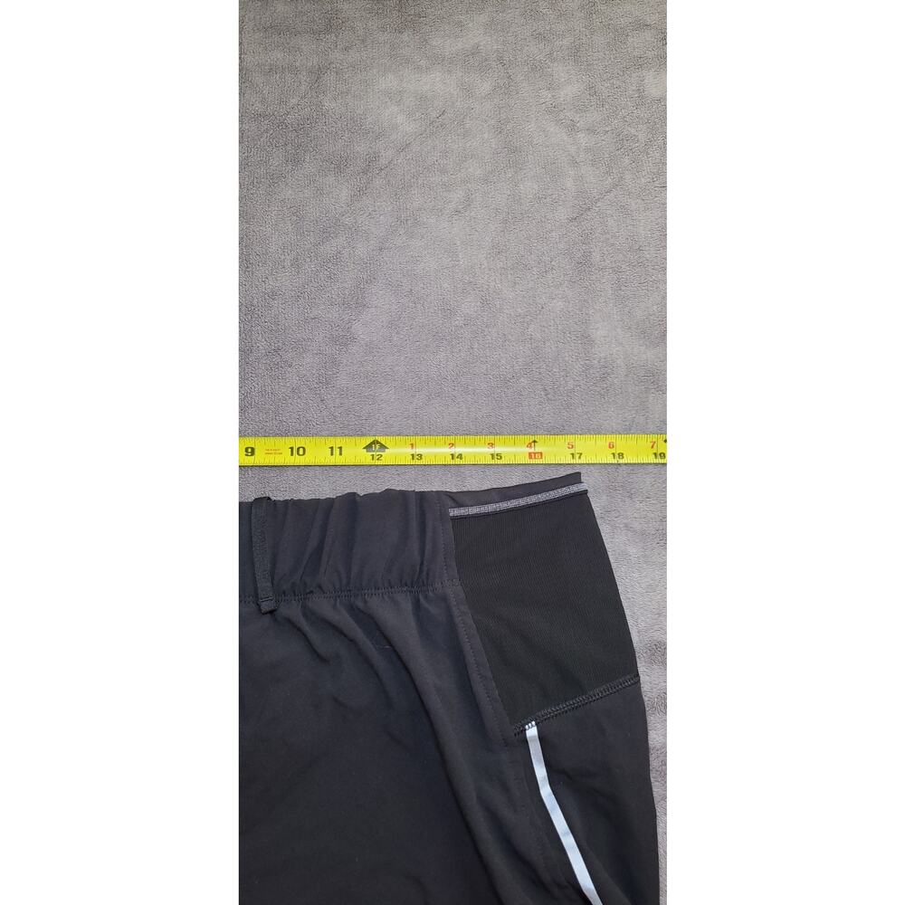 New Balance Sz L Running Shorts Womens Black Lined Athleisure Active Hiking C9 - Picture 3 of 8